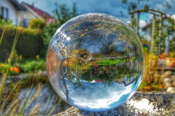 glass-ball-2963238_960_720